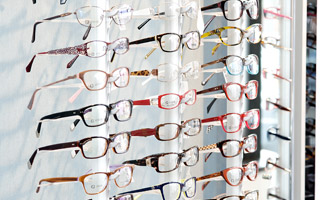 Spectacles - We have styles and prices to suit every tatse and budget.